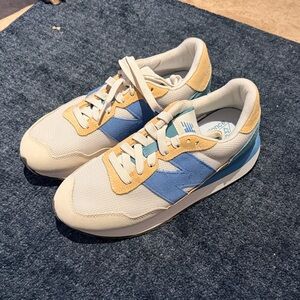 New Balance 237 Blue and Tan Sneakers